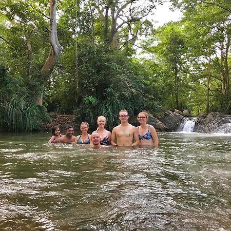 Dinesh Safari Homestay Удавалаве Екстериор снимка
