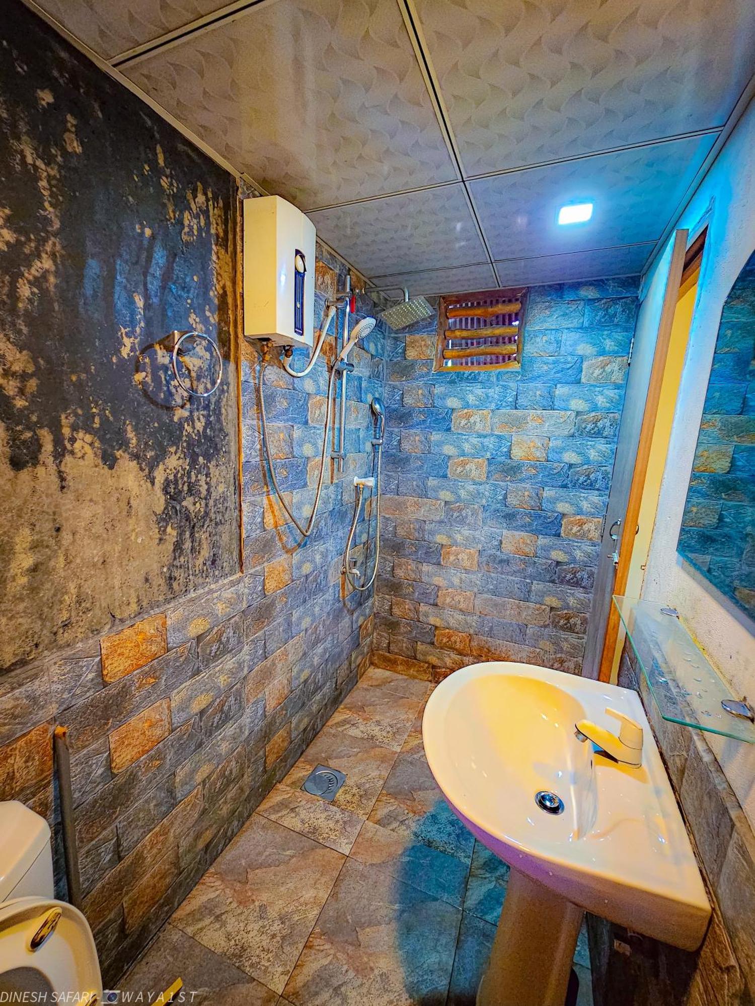 Dinesh Safari Homestay Удавалаве Екстериор снимка
