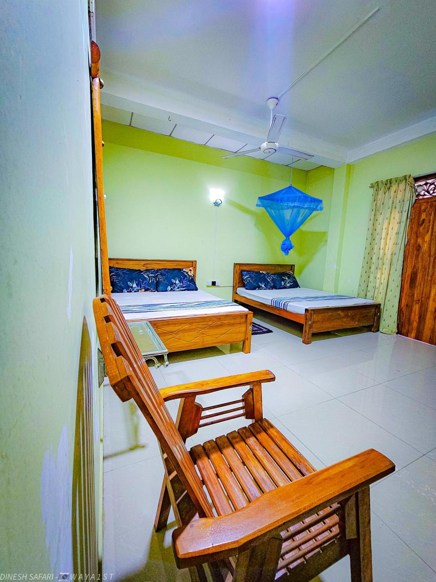 Dinesh Safari Homestay Удавалаве Екстериор снимка